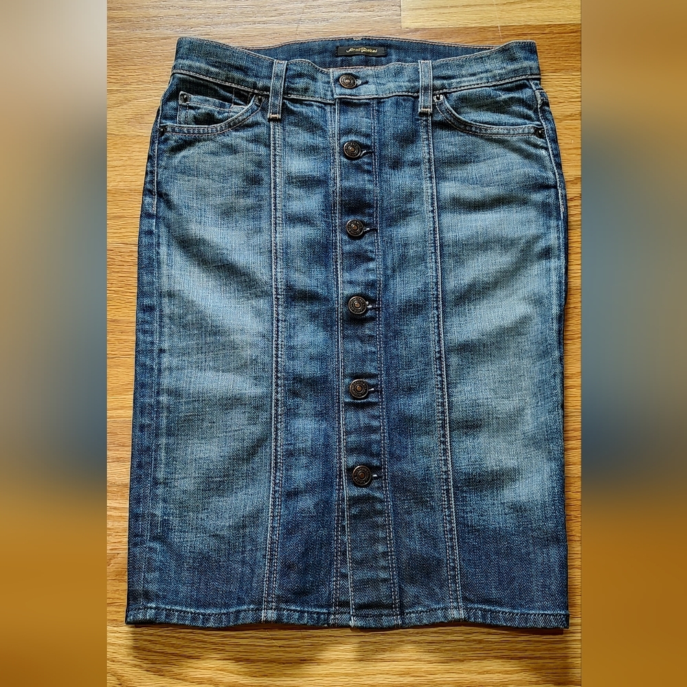 7 for all mankind denim skirt, button up front size 24